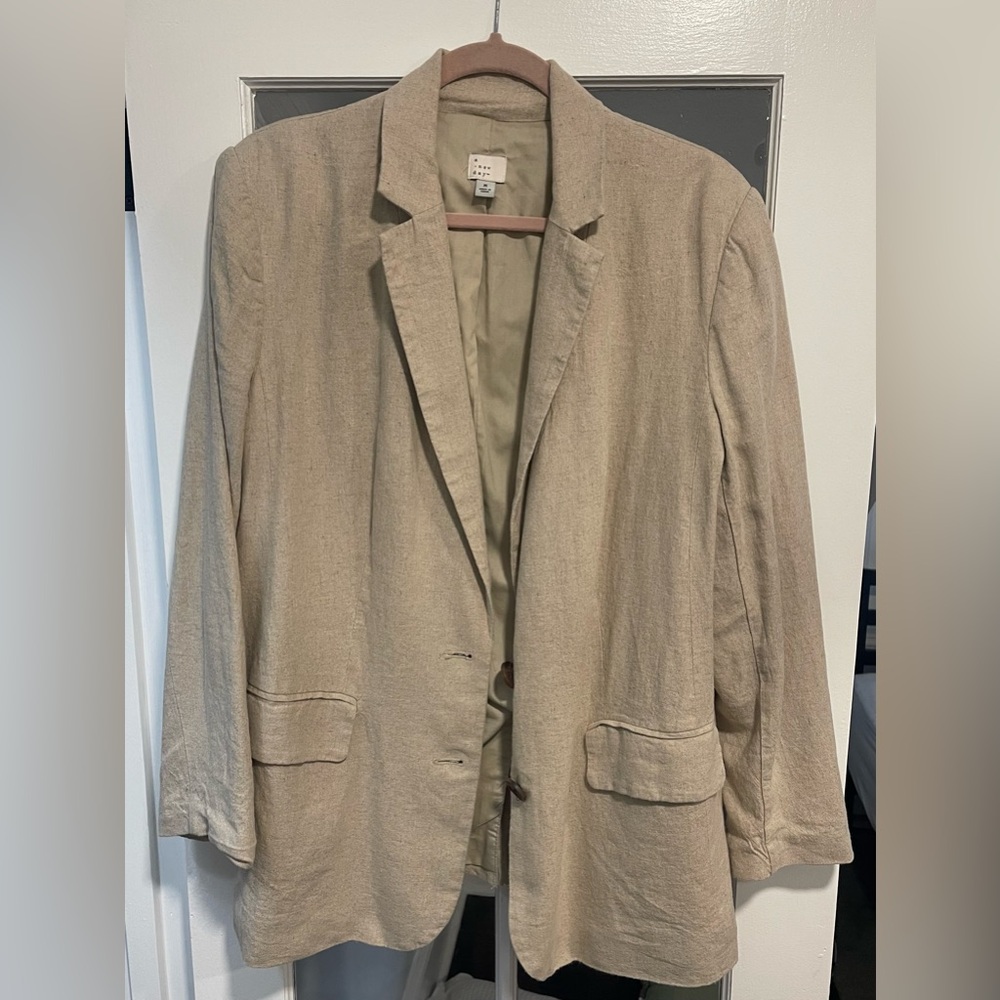 Oversized beige linen blazer